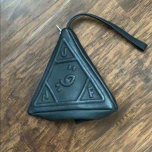UNIF Pyramid Clutch - NWOT